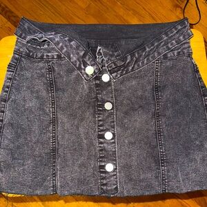 Gray Jean mini skirt 🩶